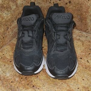 Nike Black Air Max Athletic Shoes